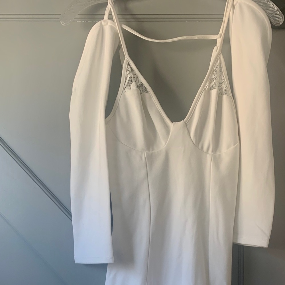 All white bebe dress with attached sleeves xs